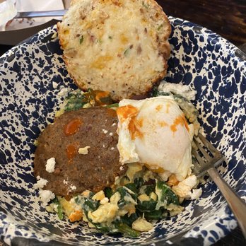 Bolt - Spinach Feta Scramble with vegan sausage and bacon-cheddar biscuit - Coffee & Tea Near Me - Los Angeles, California