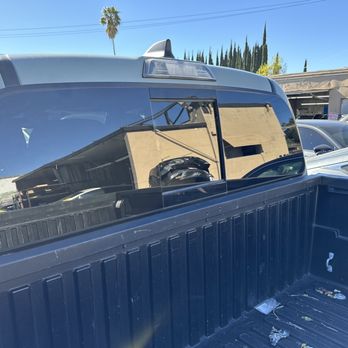 Reliant Work - Exterior of cab - Auto Glass Services Near Me Reliant Work - Exterior of cab - Auto Glass Services Near Me
