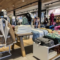 CottonOn - Canoga Park