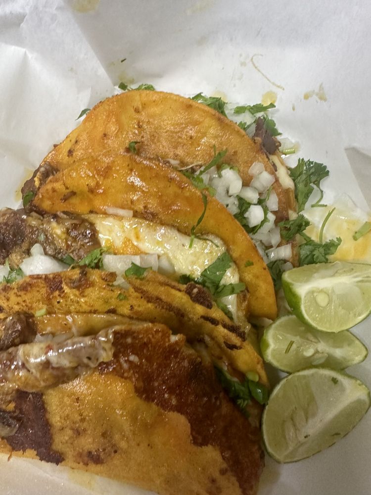 Taqueria Las Flores Logo