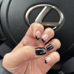 S - Town Nails & Spa