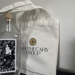 Long Island Apothecary - how cute is the tote?? put it on my desk