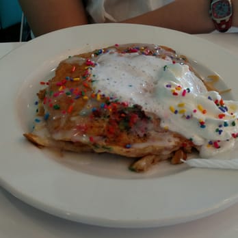 Staks Pancake Kitchen - Memphis - Birthday stack - American Near Me - Memphis, Tennessee Staks Pancake Kitchen - Memphis - Birthday stack - American Near Me - Memphis, Tennessee