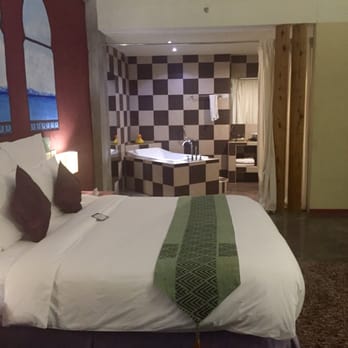 The Henry Hotel - Hotels Near Me - Cebu City, CEB