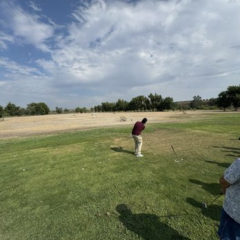 Bluff Pointe Golf Course - Golf Near Me - Fresno, California