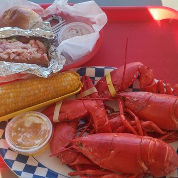 Majek Seafood & Grill - Twin lobster dinner, lobster roll, corn on a cob, coleslaw and roll. - Seafood Near Me - China, Maine