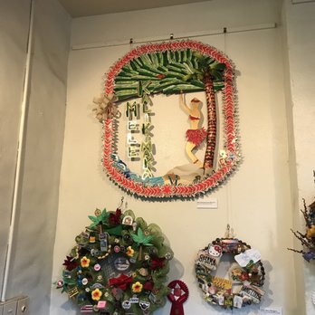 Honolulu City Lights - That wreath at the top is super creative! - Festivals Near Me - Honolulu, Hawaii