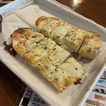 Brozinni Pizzeria - Garlic Cheese Bread - Pizza Near Me - Indianapolis, Indiana