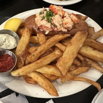 Fishwives - Lobster Roll - Seafood Near Me - Pasadena, California Fishwives - Lobster Roll - Seafood Near Me - Pasadena, California