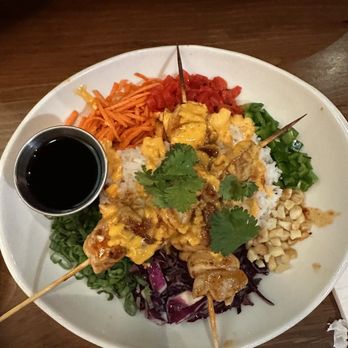 Three Bulls Tavern & Brewery - Asian Chicken Bowl - Brewpubs Near Me - Valrico, Florida Three Bulls Tavern & Brewery - Asian Chicken Bowl - Brewpubs Near Me - Valrico, Florida
