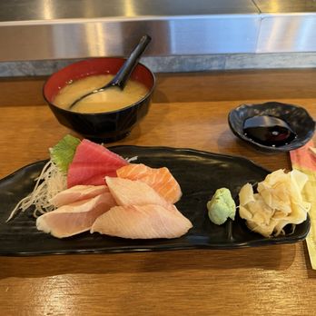 Koko Sushi - This is the sashimi portion that comes with the chicken teriyaki and sashimi combo, which is only $13.50 as of March 2026. - Sushi Bars Near Me - Mission Viejo, California