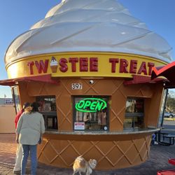 Twistee Treat