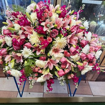 Papadopoulos Flowers - Florists Near Me - Sacramento, California Papadopoulos Flowers - Florists Near Me - Sacramento, California