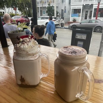 La Grignote - Hot chocolate (left) moca (right) - Bakeries Near Me - Key West, Florida