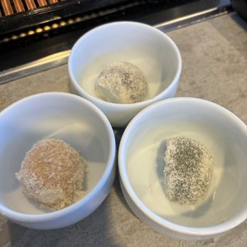 Chungdam - Mochi dessert (contains nuts) - Korean Near Me - Santa Clara, California Chungdam - Mochi dessert (contains nuts) - Korean Near Me - Santa Clara, California