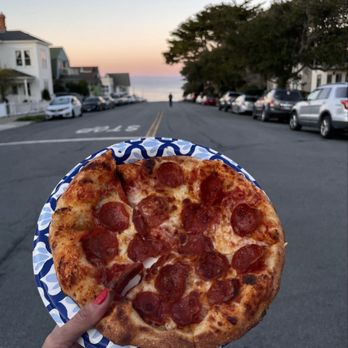 Central Coastan Pizza - Ig: @dawntc - Caterers Near Me Central Coastan Pizza - Ig: @dawntc - Caterers Near Me