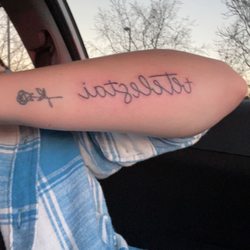 Best Henna Tattoo Shops Near Me - January 2025: Find Nearby Henna