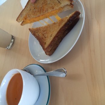 Highlight Coffee - Grilled cheese + creamy tomato soup - Coffee & Tea Near Me - Glendale, California Highlight Coffee - Grilled cheese + creamy tomato soup - Coffee & Tea Near Me - Glendale, California