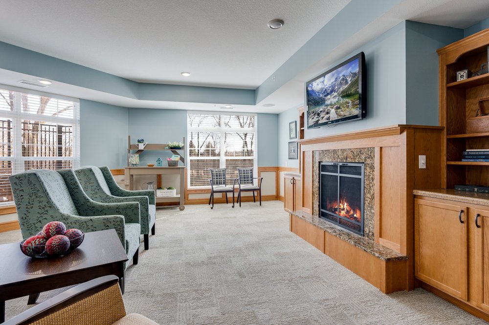 AMIRA CHOICE ROSEVILLE 32 Photos 2996 Cleveland Ave N, Roseville