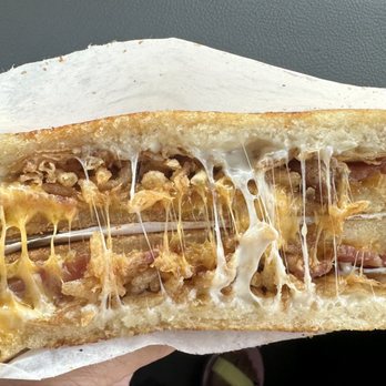 GrindHouse - Deluxe Grilled Cheese - Cafes Near Me - Chula Vista, California