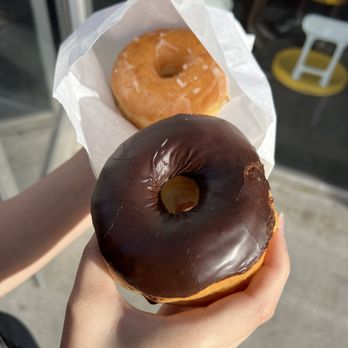 Donut King - Coffee & Tea Near Me - Santa Monica, California Donut King - Coffee & Tea Near Me - Santa Monica, California