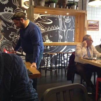 Tates - Burgers Near Me - Madrid, M
