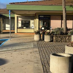 Exterior photo of Alterations To Go - Novato, California Exterior photo of Alterations To Go - Novato, California