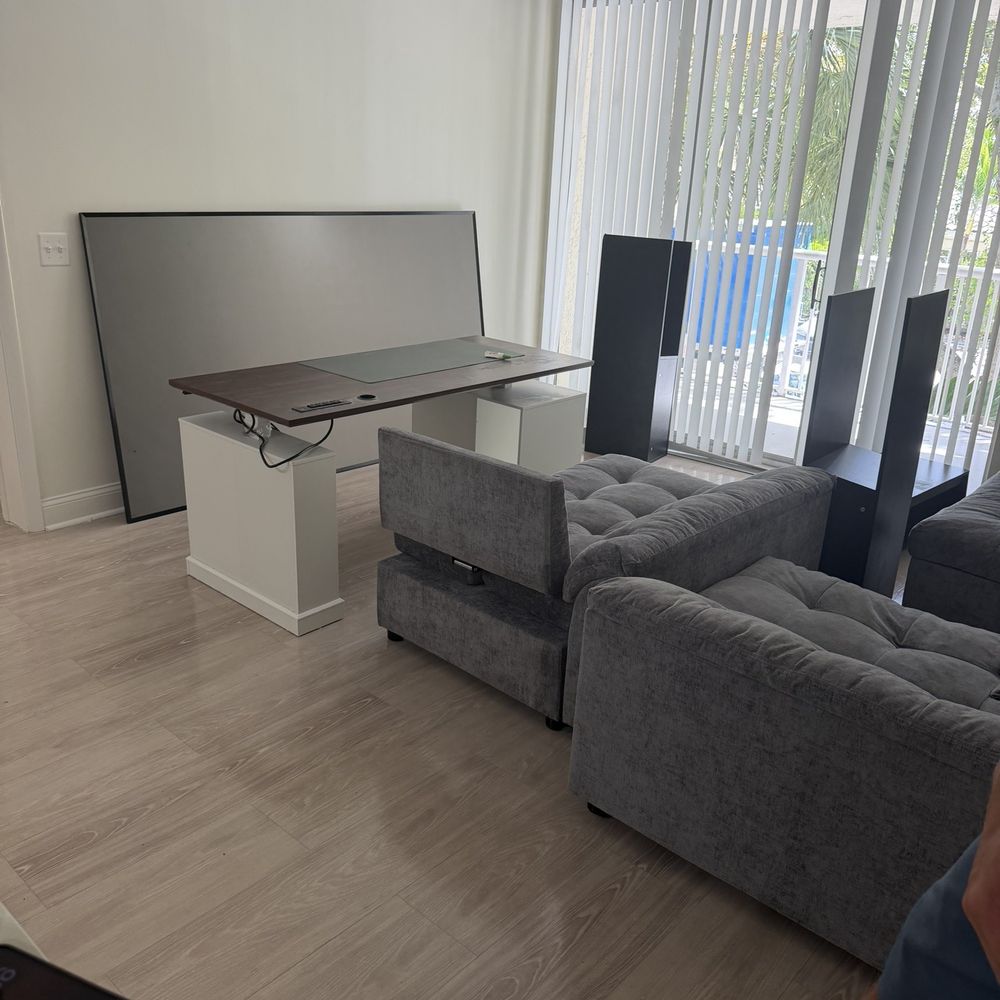 Live Moving and Storage - Job done - Movers Near Me - Halendale Beach, Florida