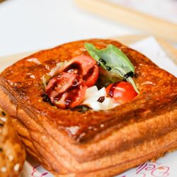 Caprese danish