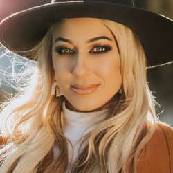 The Jessica Duarte Real Estate Group - RE/MAX Big Bear - Team Leader: Jessica Duarte