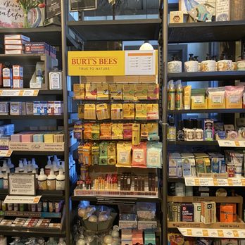 Cracker Barrel - Beauty section - Southern Near Me - Victorville, California
