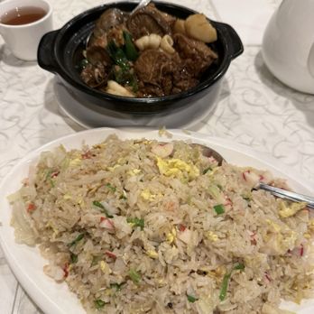 R & G Lounge - Seafood Combination Clay Pot 海鮮一品煲 Seafood Fried Rice / 海鮮炒飯 - Seafood Near Me - San Francisco, California R & G Lounge - Seafood Combination Clay Pot 海鮮一品煲 Seafood Fried Rice / 海鮮炒飯 - Seafood Near Me - San Francisco, California