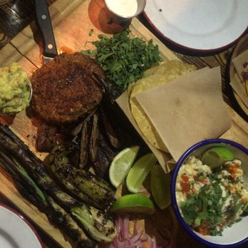 La Luna - Mexican Near Me - Chicago, Illinois