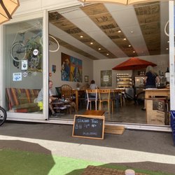 Third Wheel Coffee Co - Entrance