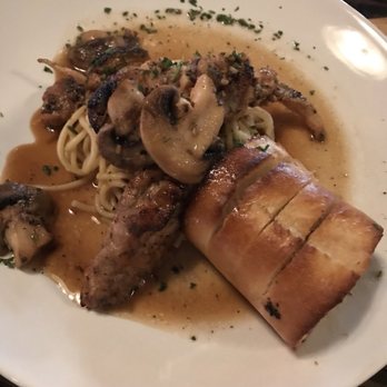 The Boldthouse - Chicken Marsala... ( came out not even room temperature) kind of disappointed - Wine Bars Near Me - Seabrook, Texas