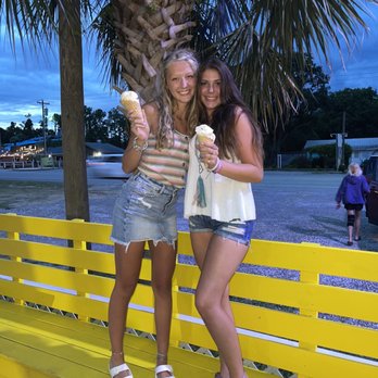 The Scoop - Ice Cream & Frozen Yogurt Near Me - Holden Beach, North Carolina The Scoop - Ice Cream & Frozen Yogurt Near Me - Holden Beach, North Carolina