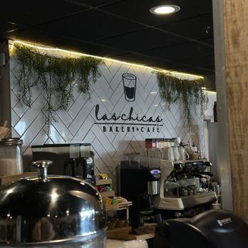 Las Chicas Bakery & Cafe - Bakeries Near Me - Guttenberg, New Jersey
