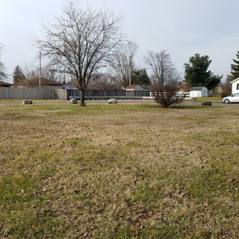 Victory Park - view of the northwest side of the park with boulders - Parks Near Me - Martinsville, Indiana Victory Park - view of the northwest side of the park with boulders - Parks Near Me - Martinsville, Indiana