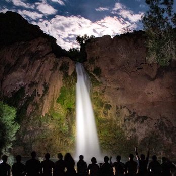 Havasu Falls - Group shot - Hiking Near Me Havasu Falls - Group shot - Hiking Near Me