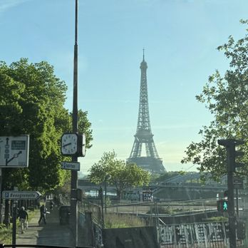 La Tour Eiffel - Landmarks & Historical Buildings Near Me - Paris, 75 La Tour Eiffel - Landmarks & Historical Buildings Near Me - Paris, 75