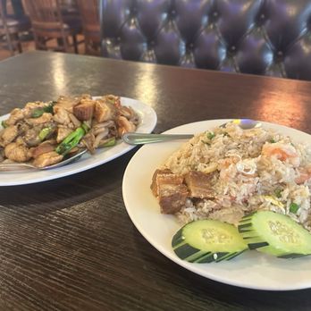 Crispy Pork Gang - 25. Pad See Ew - Thai Near Me - Los Angeles, California