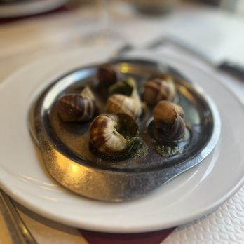 Chez Edouard - Escargot @ChezEduoard (Paris) - French Near Me - Paris, 75 Chez Edouard - Escargot @ChezEduoard (Paris) - French Near Me - Paris, 75