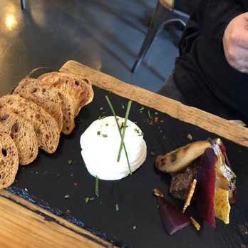 Knox - Goats cheese - Salad Near Me - Sligo, SO