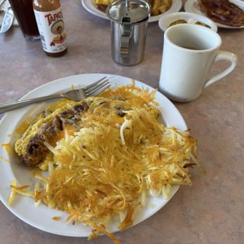 Rose's Sugar Shack Cafe - Sausage and cheese omelette with hashbrowns - American Near Me - San Clemente, California Rose's Sugar Shack Cafe - Sausage and cheese omelette with hashbrowns - American Near Me - San Clemente, California