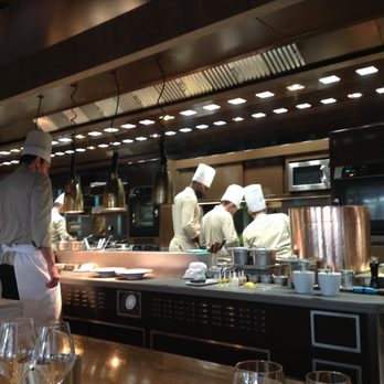 Pavyllon - the kitchen - Bistros Near Me - Paris Pavyllon - the kitchen - Bistros Near Me - Paris