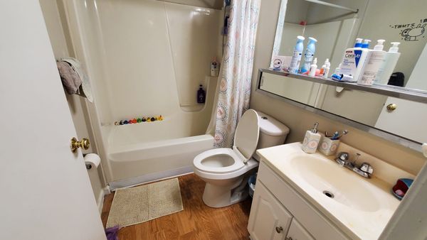Daray Home Cleaning - Hello everyone you need your house to be clean, do not hesitate to call us! Home cleaning Office cleaning Basement cleaning deep cleaning Recurring cleaning Regular cleaning Additionally we also prun the grass collect leaves from the trees and in winter times we remove the snow from the entrances. Save time and money and do not hesitate to contact us without any problem, we will give you the best solution and the best prices!