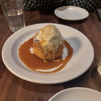 The Henry - Butter cake - New American Near Me - Nashville, Tennessee The Henry - Butter cake - New American Near Me - Nashville, Tennessee