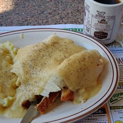 Slate Belt Diner - Open faced turkey sandwich with mashed potatoes.