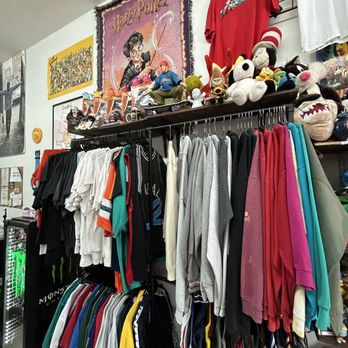 Lucky 12 - Used, Vintage & Consignment Near Me - Homestead, Florida Lucky 12 - Used, Vintage & Consignment Near Me - Homestead, Florida