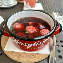 Bazyliszek - Borscht was just okay.